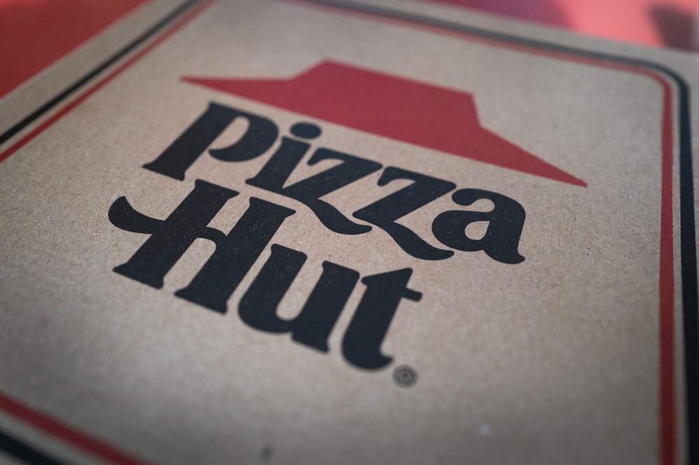 Chaac Pizza Northeast accused Pizza Hut of forcing the franchisee to use its AI-based Dragontail system that caused ‘cascading operational breakdowns’ (Getty Images)