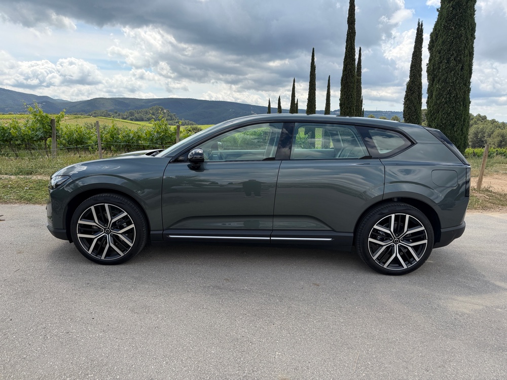 The Volvo EX60 is the first of a range of new Volvos using the brand's high-tech SPA3 platform (Steve Fowler)