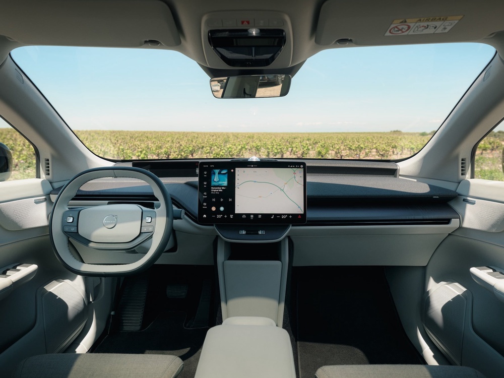 The Volvo EX60 tech features a Google-powered 15in OLED display, but the driver display sits a little low (Volvo)