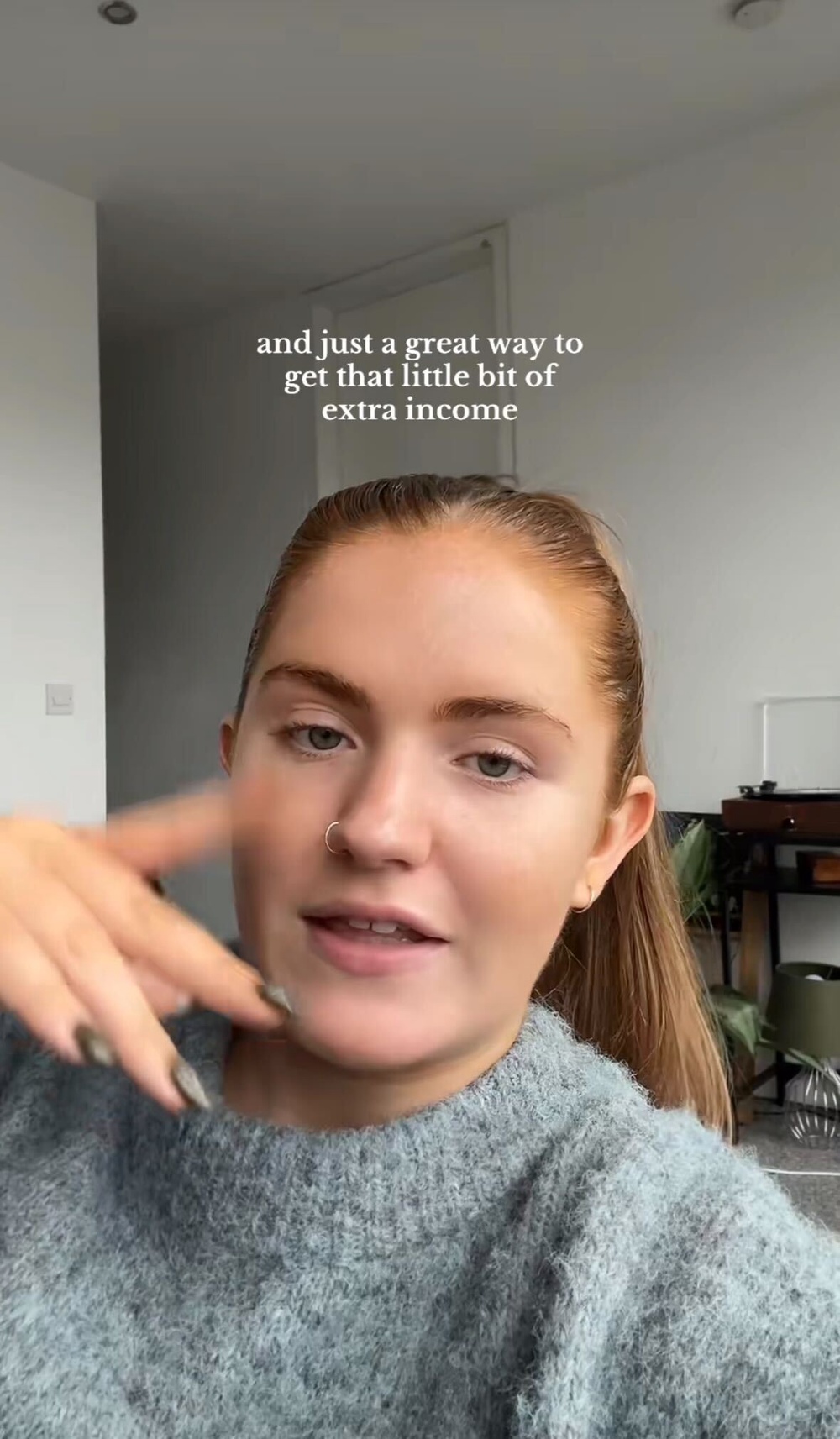 ‘Savvy Soph’, who found income streams via Vinted and doing online surveys, shares her money-making tips with others on TikTok (TikTok/@savvysoph)