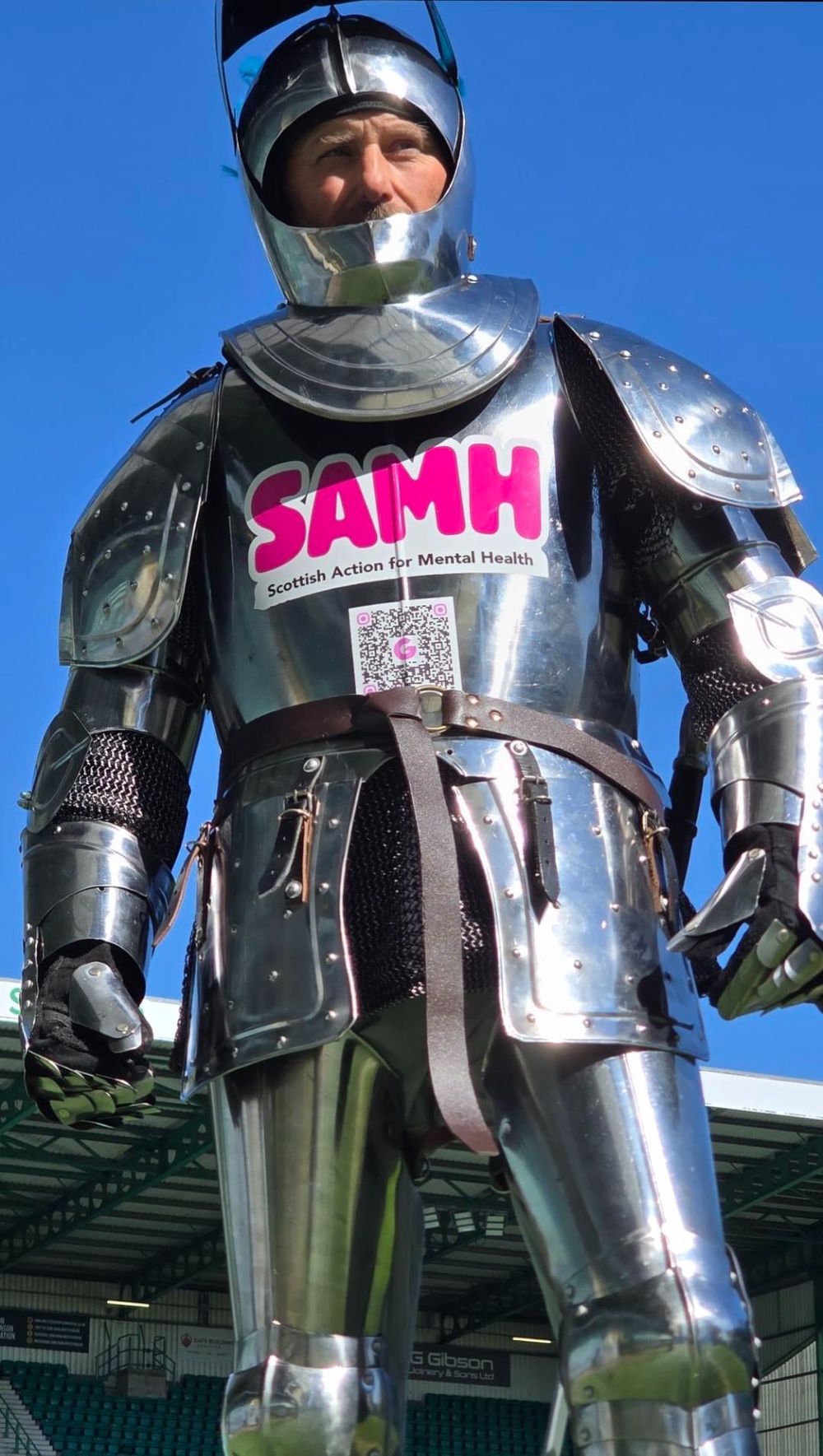 Paramedic Jay Watt will run the Edinburgh Marathon in a full suit of armour (SAS/PA)