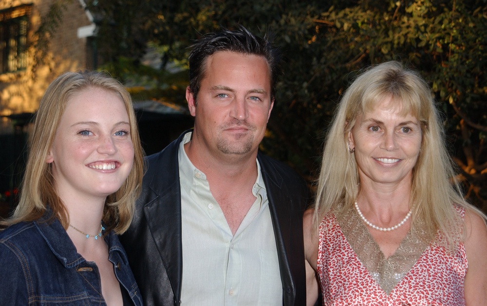 Matthew Perry with his sister, Emily and mother,  Suzanne Morrison (Getty)