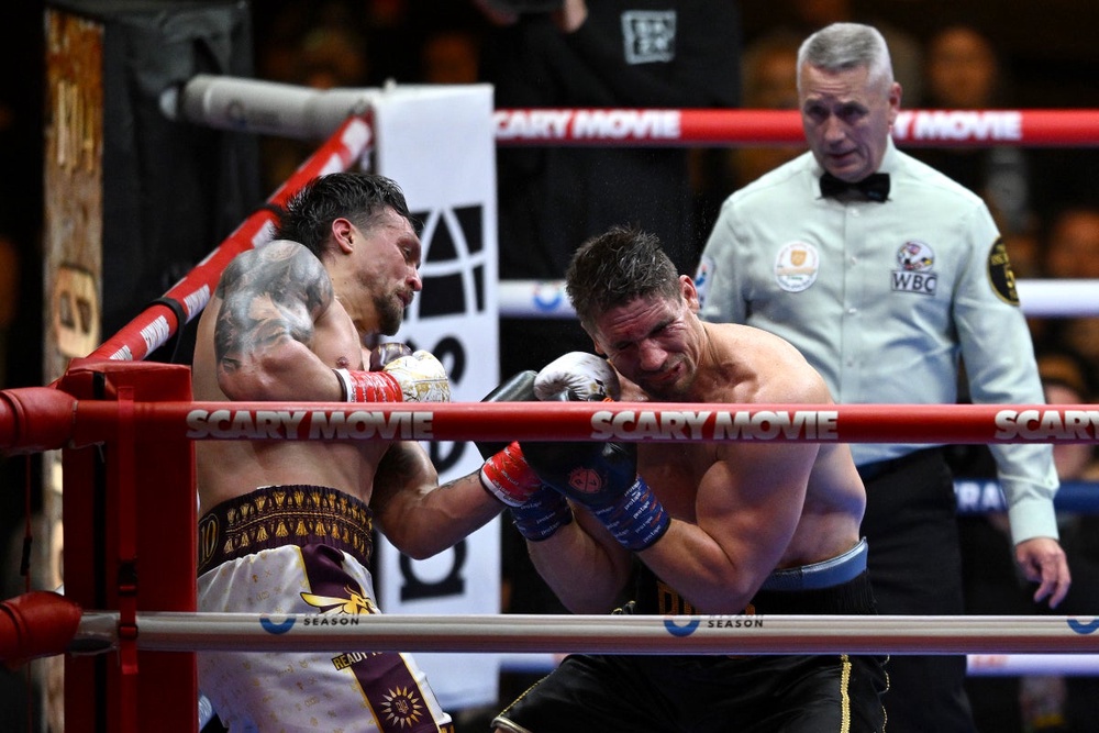 Image from: Usyk vs Rico LIVE: Fight result and reaction with boxing world split on controversial stoppage