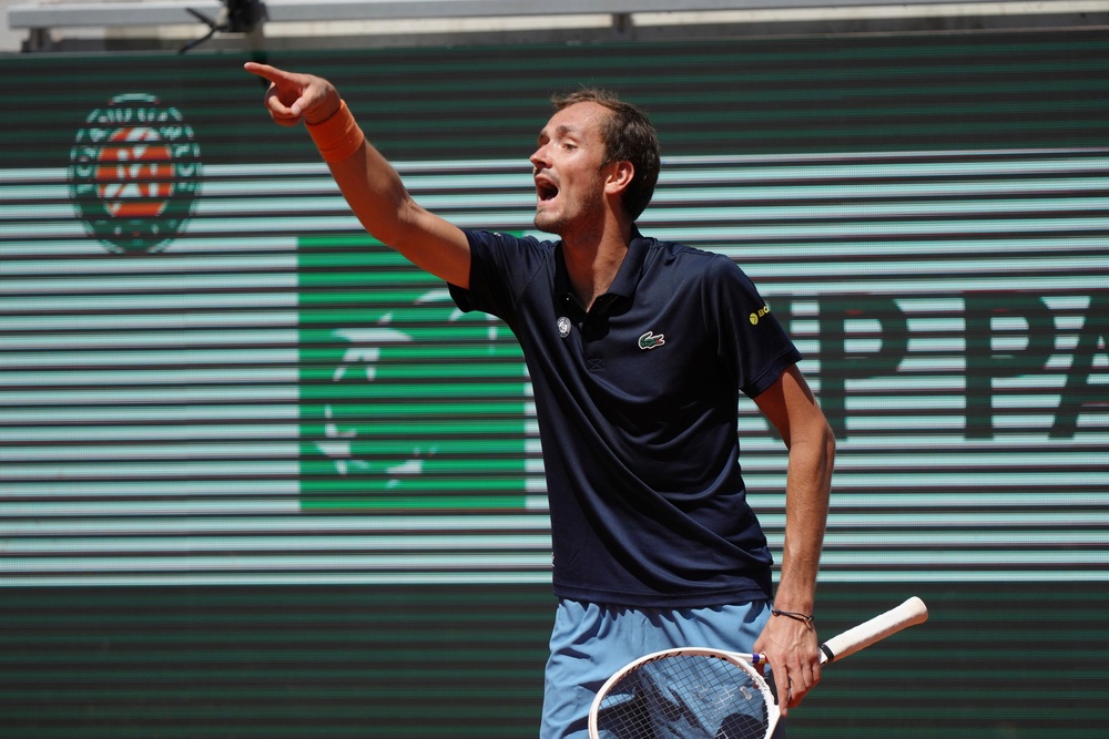 Daniil Medvedev shouts during his five-set loss (Aurelien Morissard/AP) (AP)