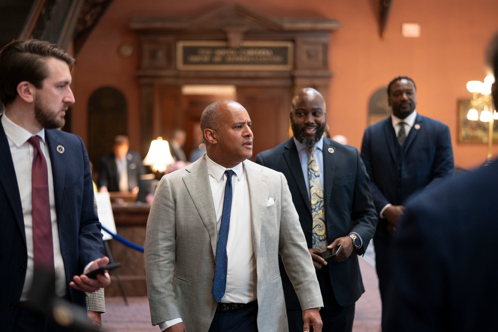 Trump has urged Republican-led states to redistrict ahead of the November elections to try to rebuff political headwinds, which typically result in lost congressional seats for the president’s party in midterms (Sean Rayford/Getty Images)