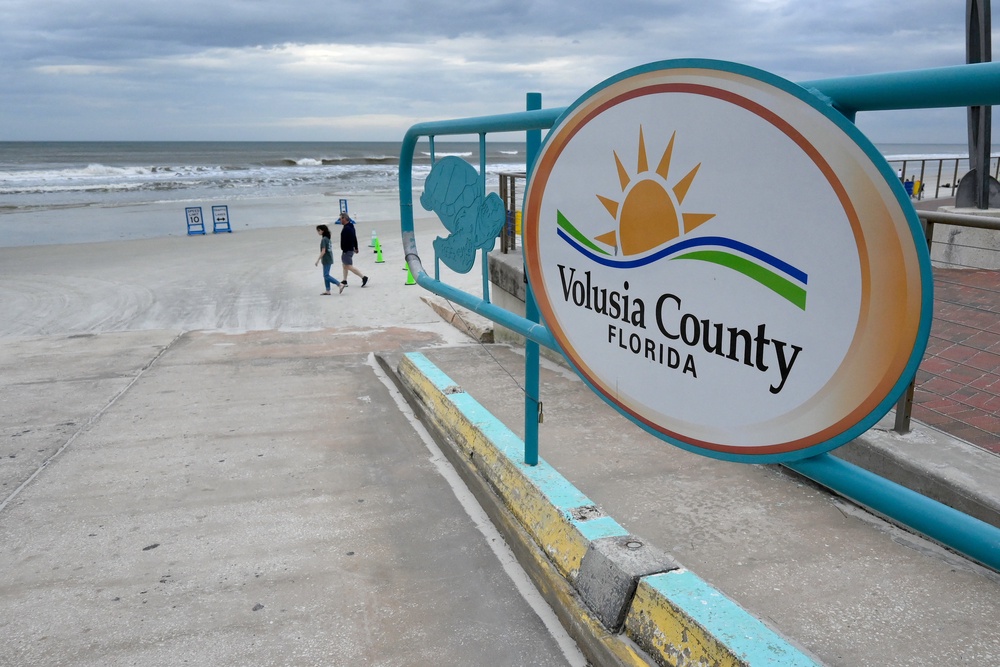 The incident unfolded on May 23 at New Smyrna Beach in Volusia County, Florida (AFP/Getty)