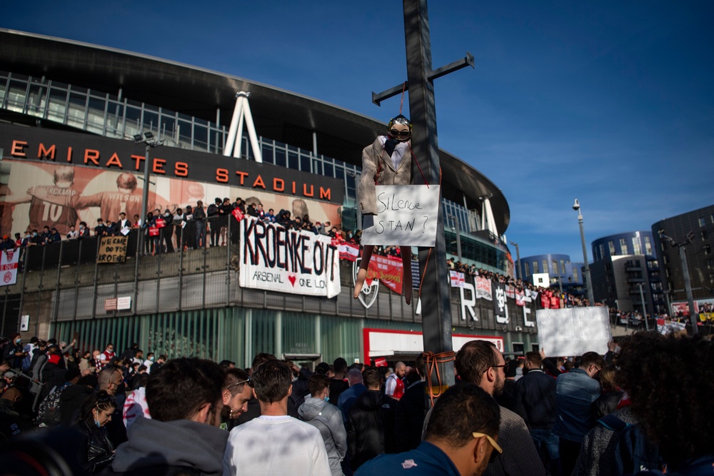Arsenal fans hung an effigy of owner Stan Kroenke outside the stadium back in 2021 (Getty)