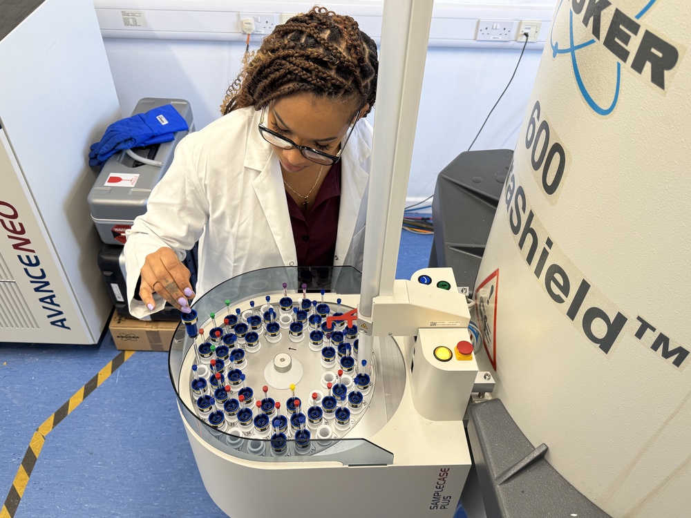 Dr Arija Durrant, from Kingston Analytical Services Toxicology, tests samples using nuclear magnetic resonance spectroscopy (Kingston University)