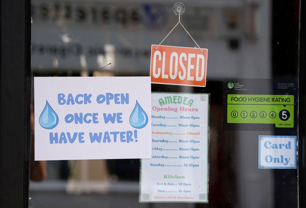 Restaurants have had to close due to the outages (Gareth Fuller/PA)