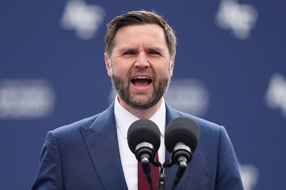 Addressing the graduating class in Colorado, Vance emphasized their unique role as decision-makers (Getty Images)