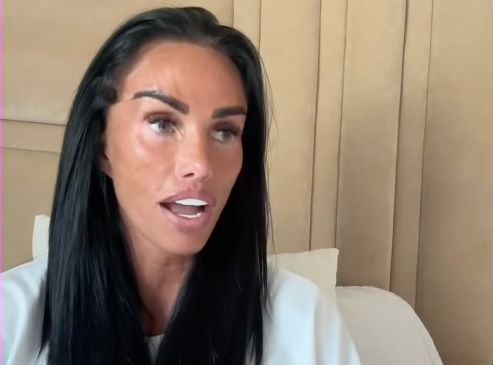 Katie Price gives an update on Lee Andrews (YouTube/Katie Price)
