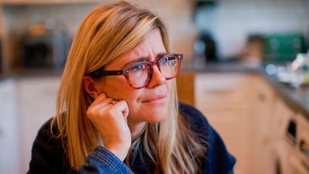 Emma Barnett opens up about endometriosis in a new BBC documentary (BBC/Raw Media  Productions)