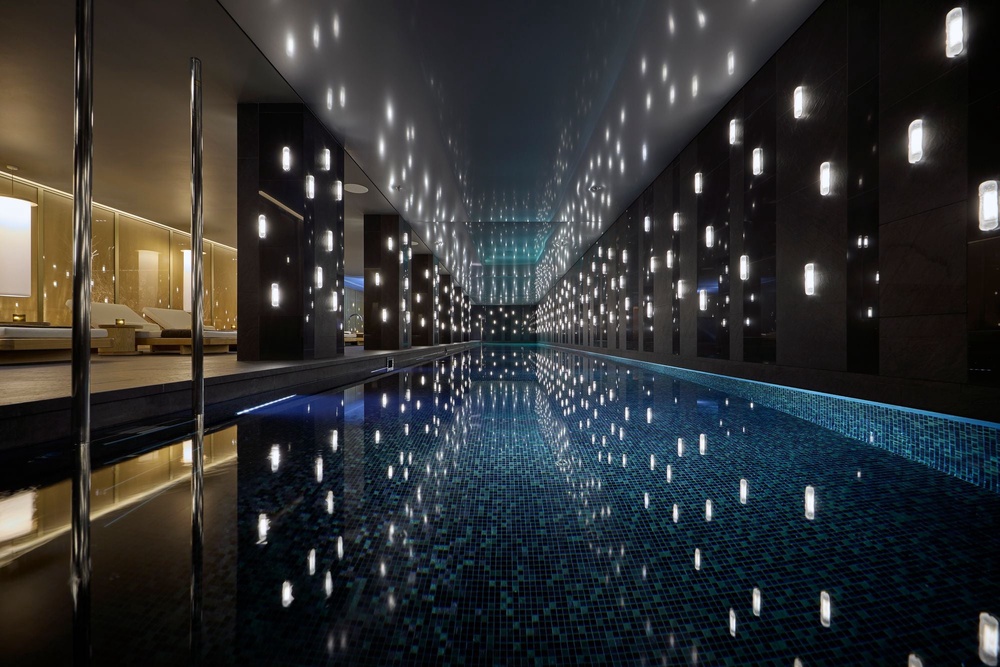 The 25 metre pool is decorated with twinkling spotlights (Mandarin Oriental Mayfair)