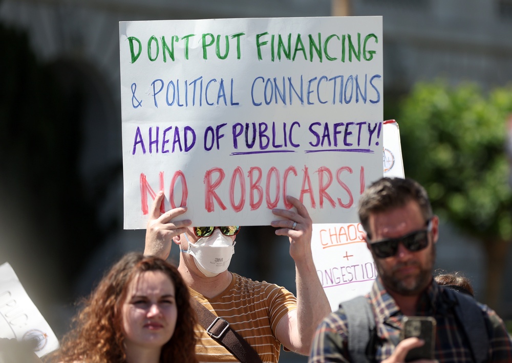 San Francisco residents protesting self-driving cars over safety concerns (Getty)