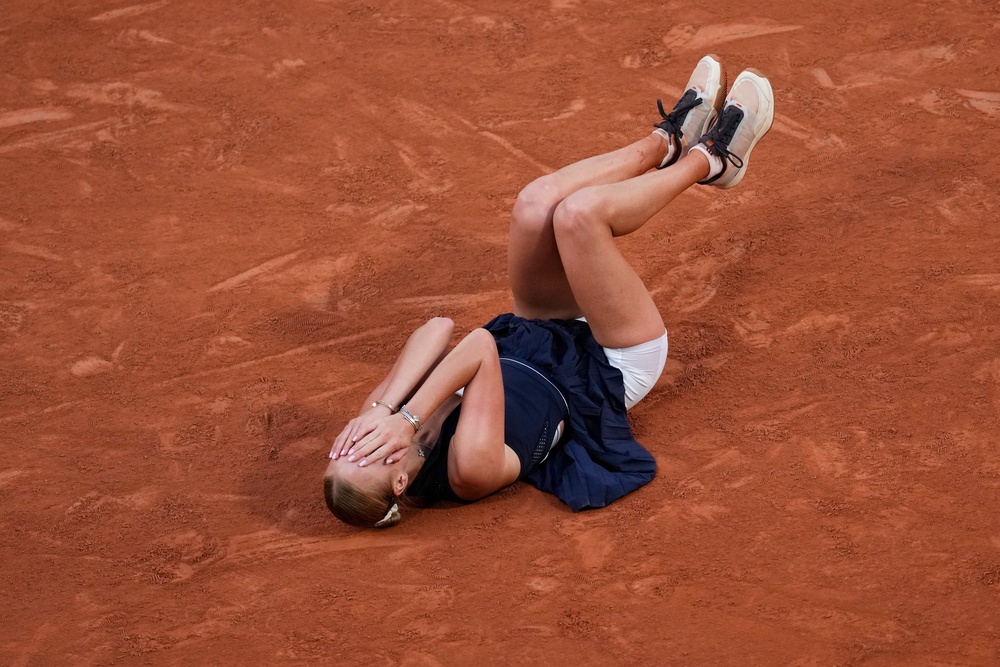 Anastasia Potapova celebrates her victory (Christophe Ena/AP) (AP)