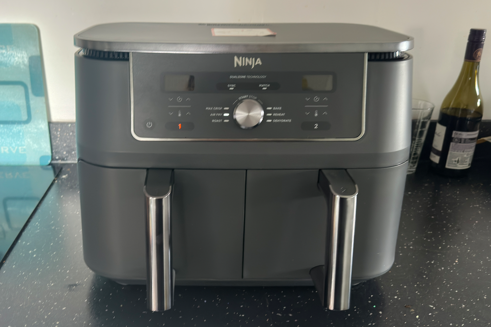 This is a pretty faultless dual air fryer (Rachael Penn/The Independent)