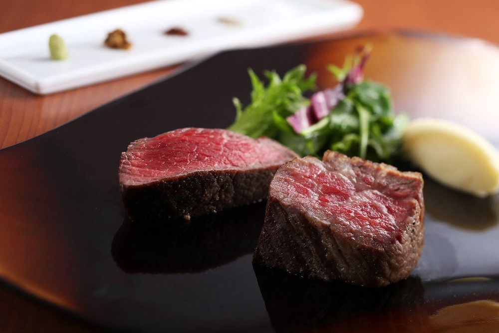 Ricca restaurant serves Japanese-western fusion dishes (Nishimuraya Hotel Shogetsutei)