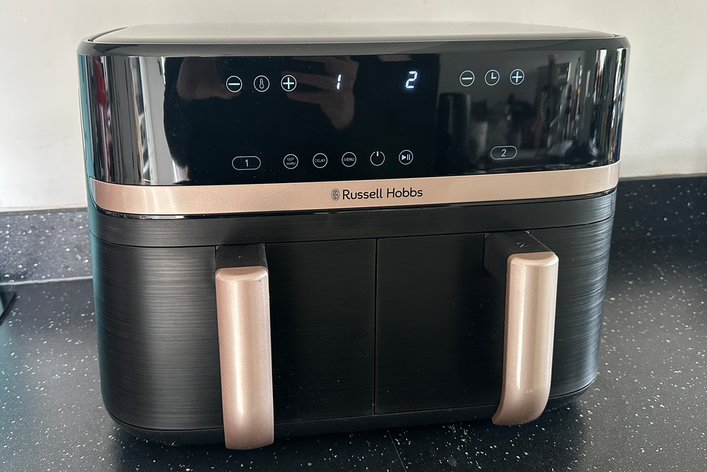 This an easy to use dual air fryer with high performance (Rachael Penn/The Independent)
