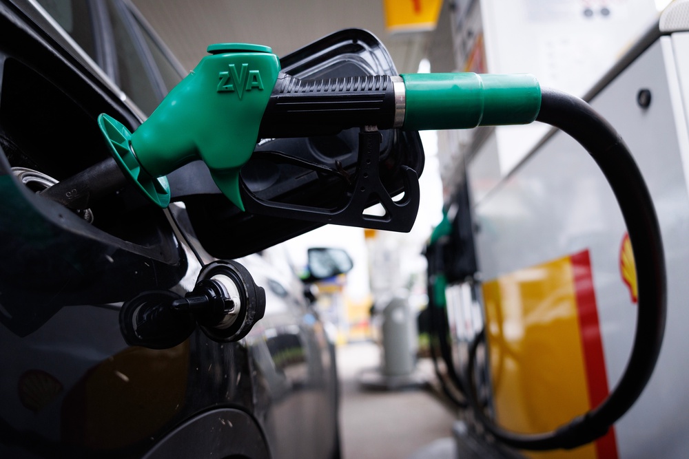 The AA claimed the Government’s Fuel Finder tool likely 'played a big role' in drivers not being charged even more to fill up (Getty)