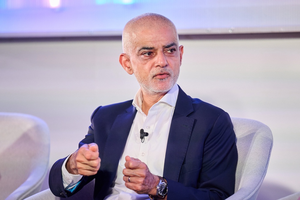 Sir Sadiq has previously said the impact of Australia’s ban should be monitored, but is now publicly backing such a measure (Jordan Peck/Getty Images)