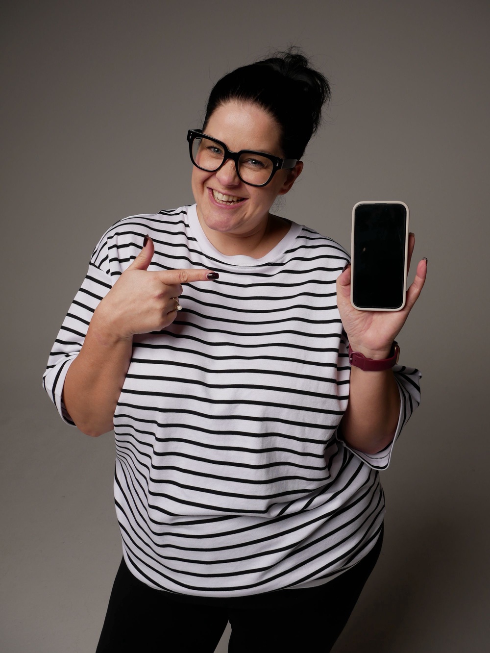 Charlotte Graham, 41, says she finds herself doomscrolling first thing when she wakes up and before she sleeps (Charlotte Graham)