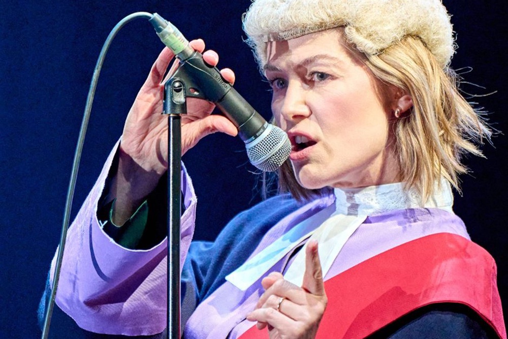 Rosamund Pike called out an audience member for texting during a crucial scene in her play, ‘Inter Alia’ (Manuel Harlan/National Theatre)