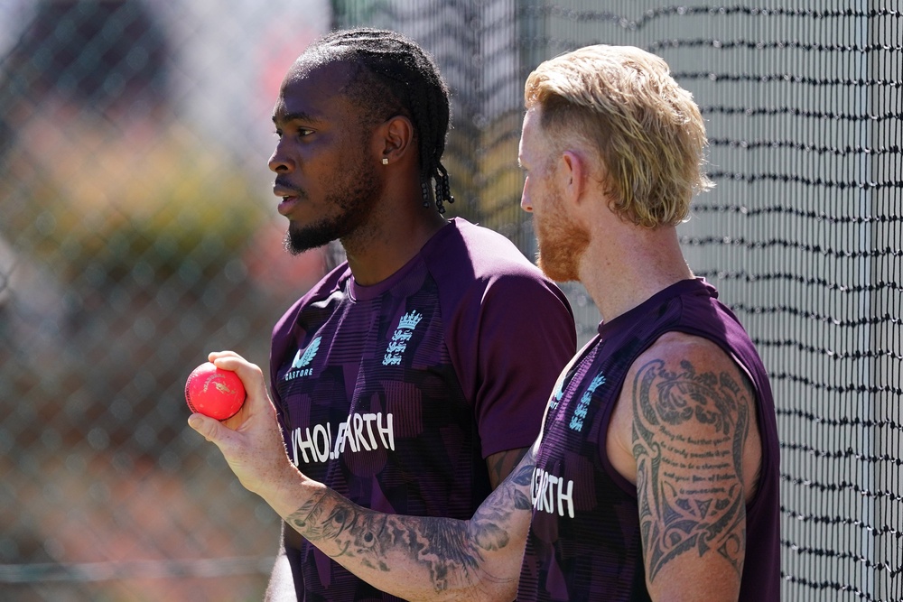 Ben Stokes (right) is aware of the options available to players like Jofra Archer (left). (Robbie Stephenson/PA) (PA Archive)