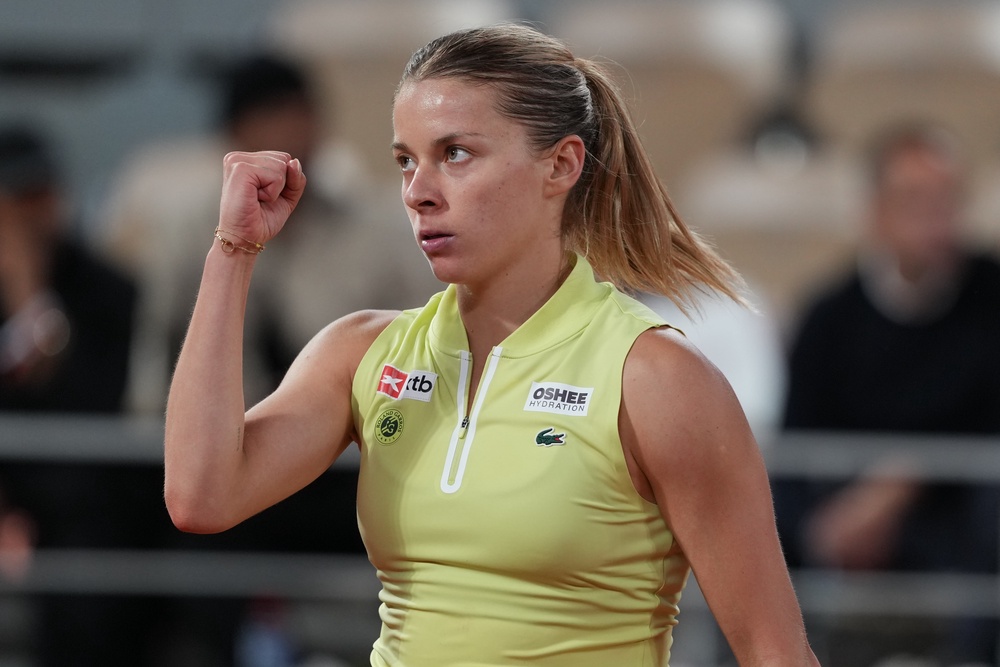 Maja Chwalinska celebrates winning a point (Thibault Camus/AP) (AP)