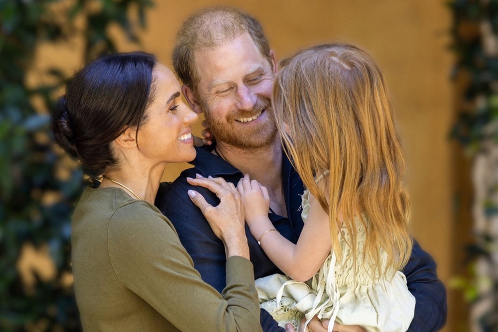 Image from: Prince Harry UK visit live: Duke arrives in UK solo after invite to stay at Buckingham Palace withdrawn ‘at last moment’