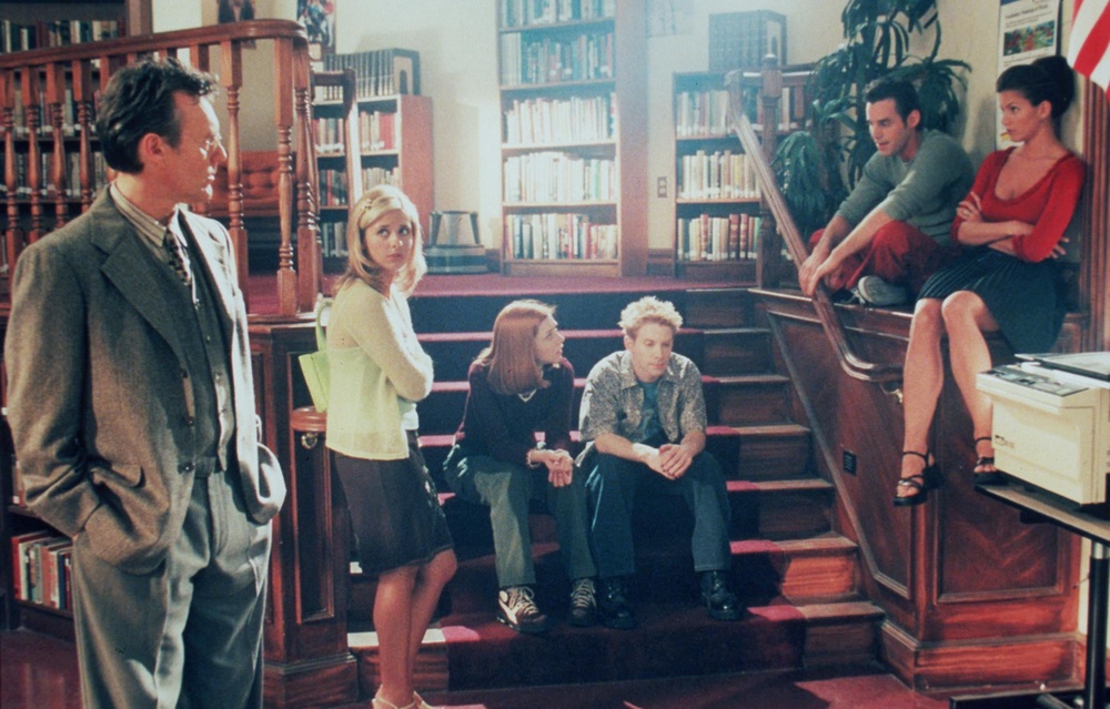 Anthony Head pictured with Sarah Michelle Gellar and other ‘Buffy’ cast members (Getty)
