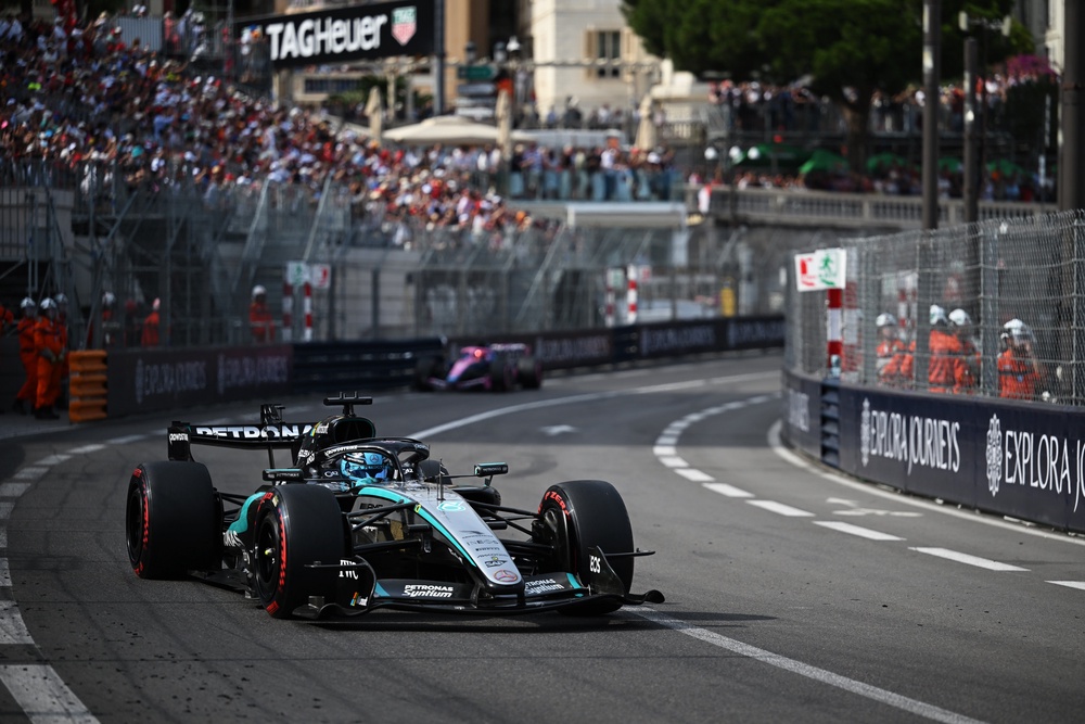 Russell is now 68 points behind Kimi Antonelli (Getty)