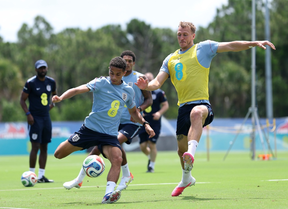 Dan Burn revealed that England's training is going well ahead of the World Cup starting this week (Getty)