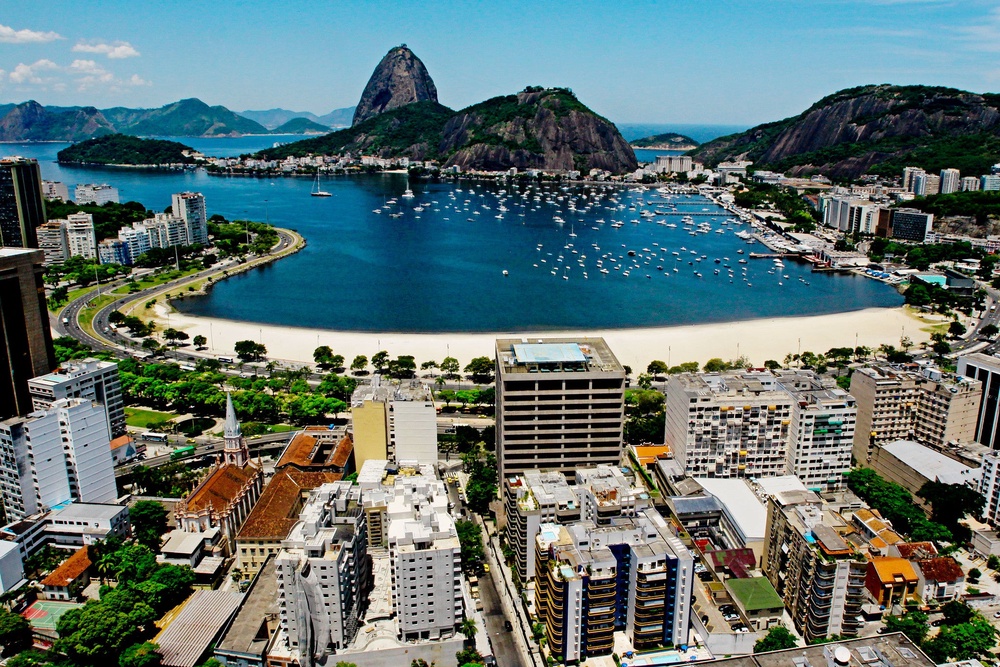 Botafogo rewards visitors with legendary nightlife and authentic food (Flickr/Pedro Kirilos/RIotur)
