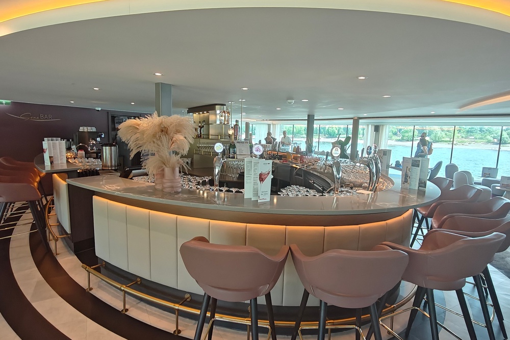 The Sena Bar provided the perfect place to relax indoors (Marc Shoffman)
