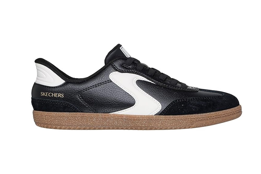  (Skechers)