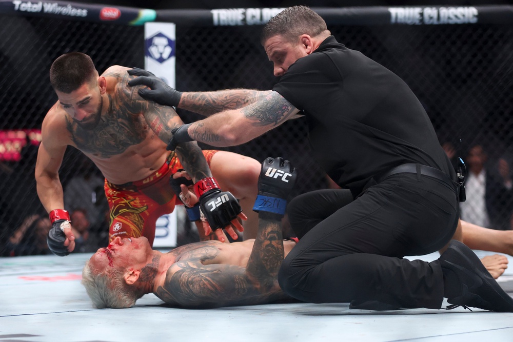 In his most-recent fight, Topuria knocked Charles Oliveira out cold (Getty)