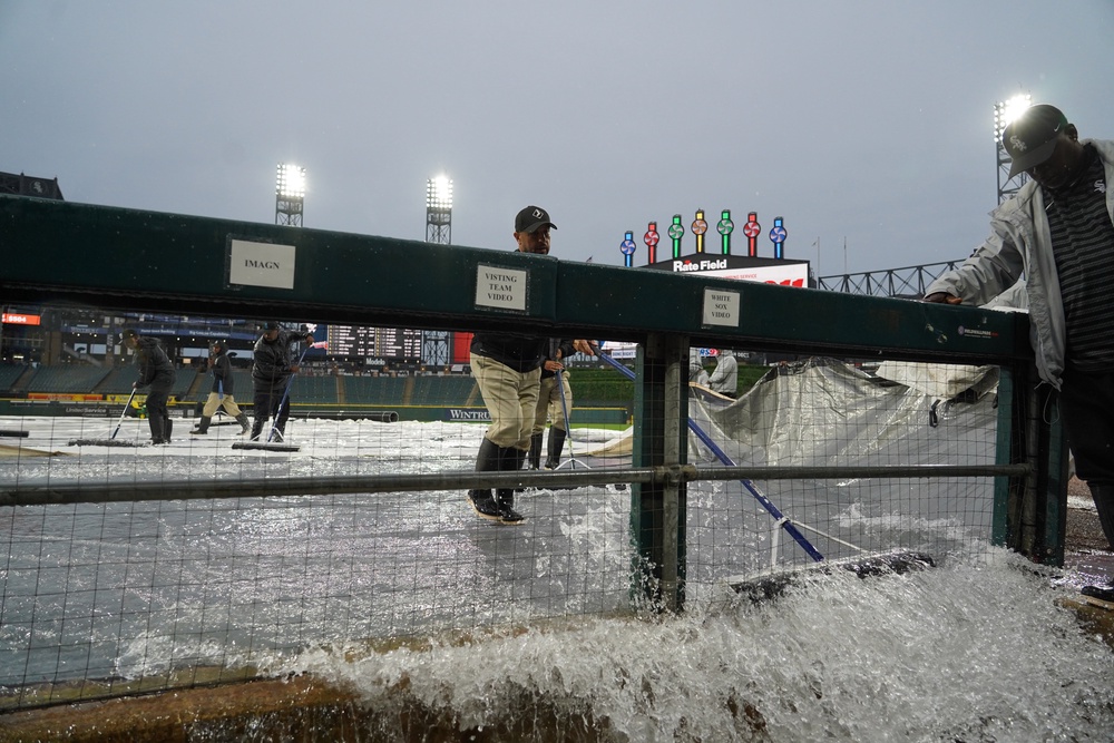 In Chicago, a series finale between the White Sox and the Atlanta Braves was postponed due to rain (AP)