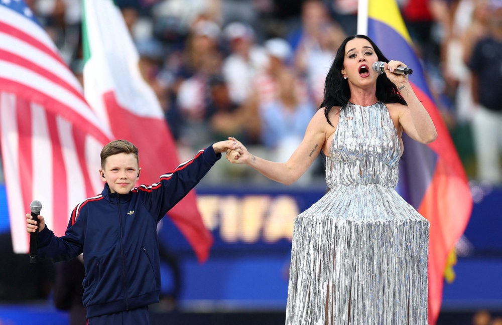 Katy Perry with Tius (Reuters)