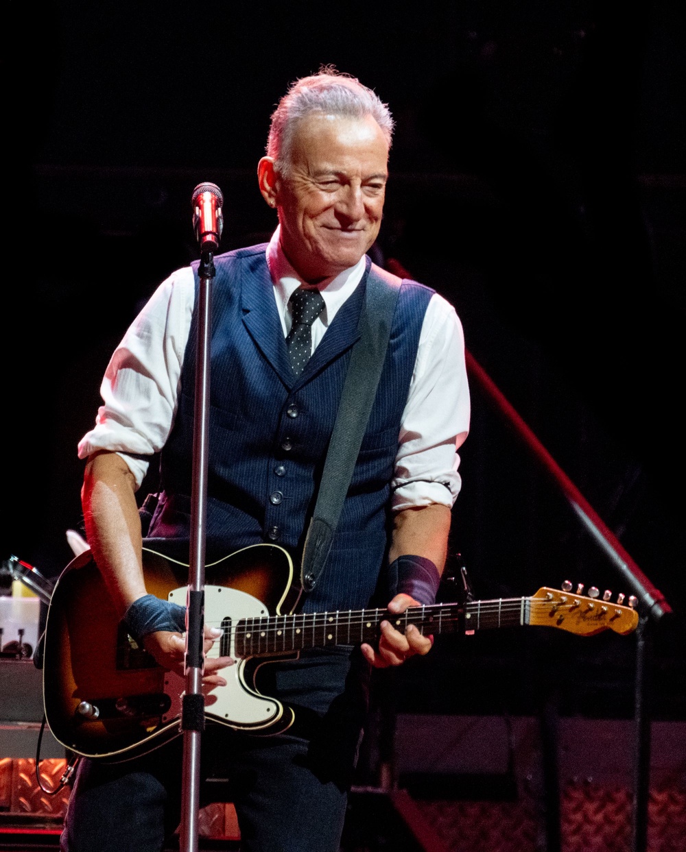 Springsteen received the Harry Belafonte Voices for Social Justice Award (Getty Images)