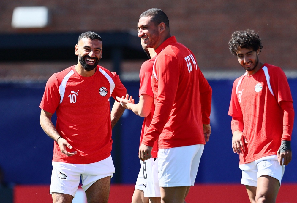 Egypt's Mohamed Salah and Ramy Rabia during training (Reuters)