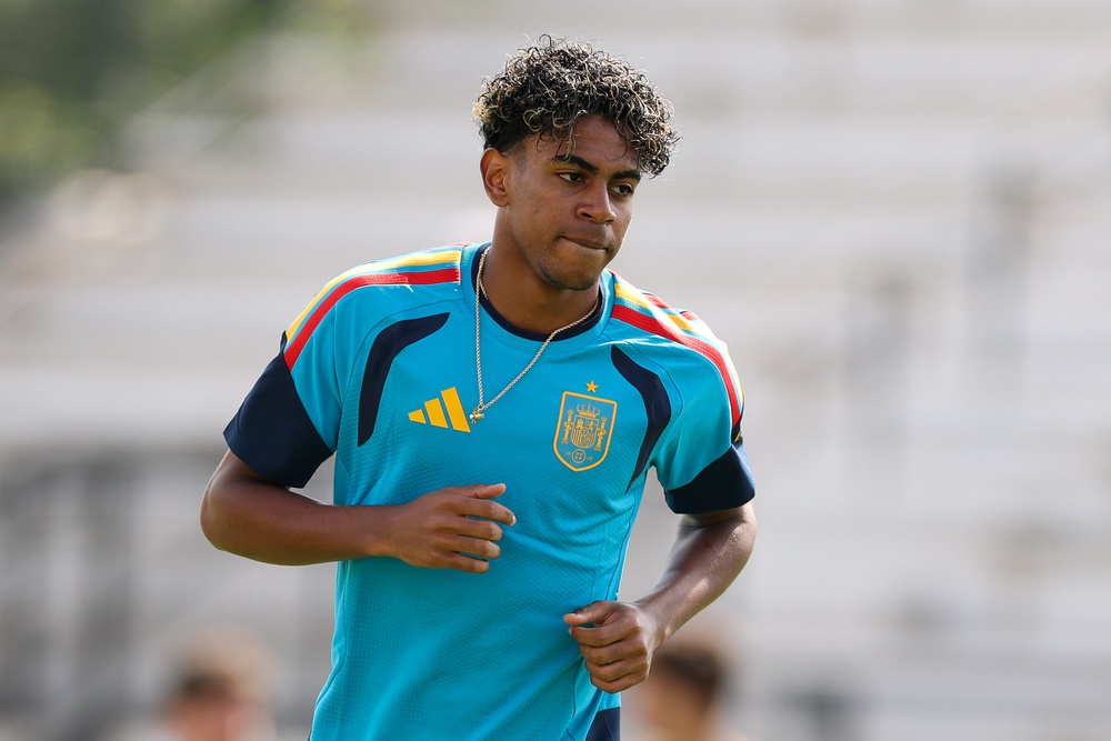 Lamine Yamal may start on the bench against Cape Verde (Getty)