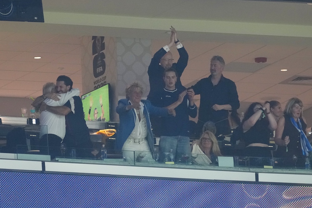 Rod Stewart watched from the stands as Switzerland took on Qatar in the Fifa World Cup 2026 (PA)