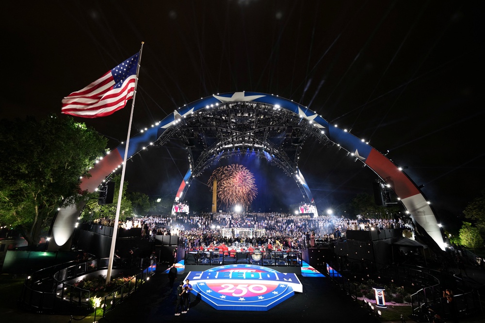 The UFC event drew thousands of spectators to the White House’s South Lawn (Reuters)