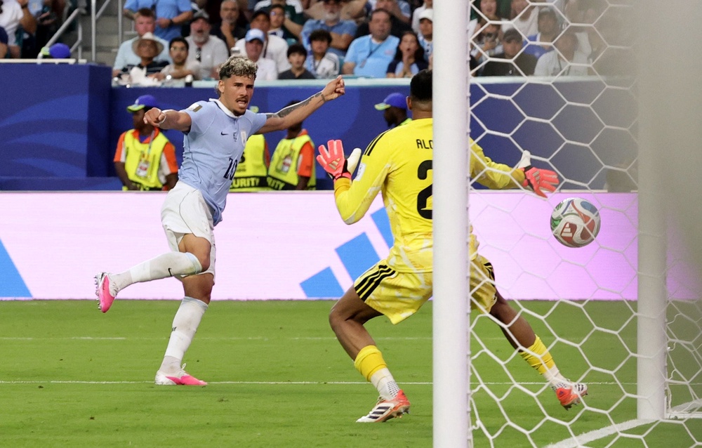 Maxi Araujo spared Uruguay's blushes and earned them a point with a late equaliser (Reuters)