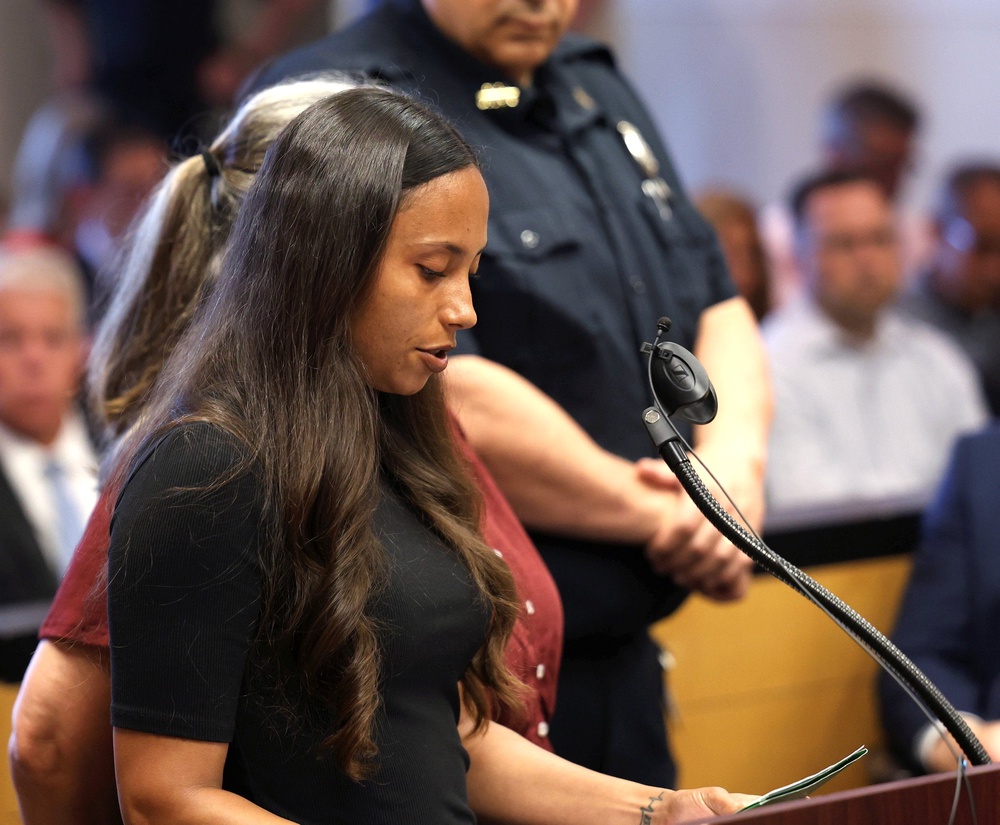 Amanda Funderburg, sister of Melissa Barthelemy, speaks in court, where she told scolded Huermann for avoiding eye contact with her (Getty)