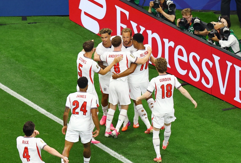 Image from: USA v Australia LIVE: Dominant World Cup co-hosts double lead over Socceroos after tight VAR call