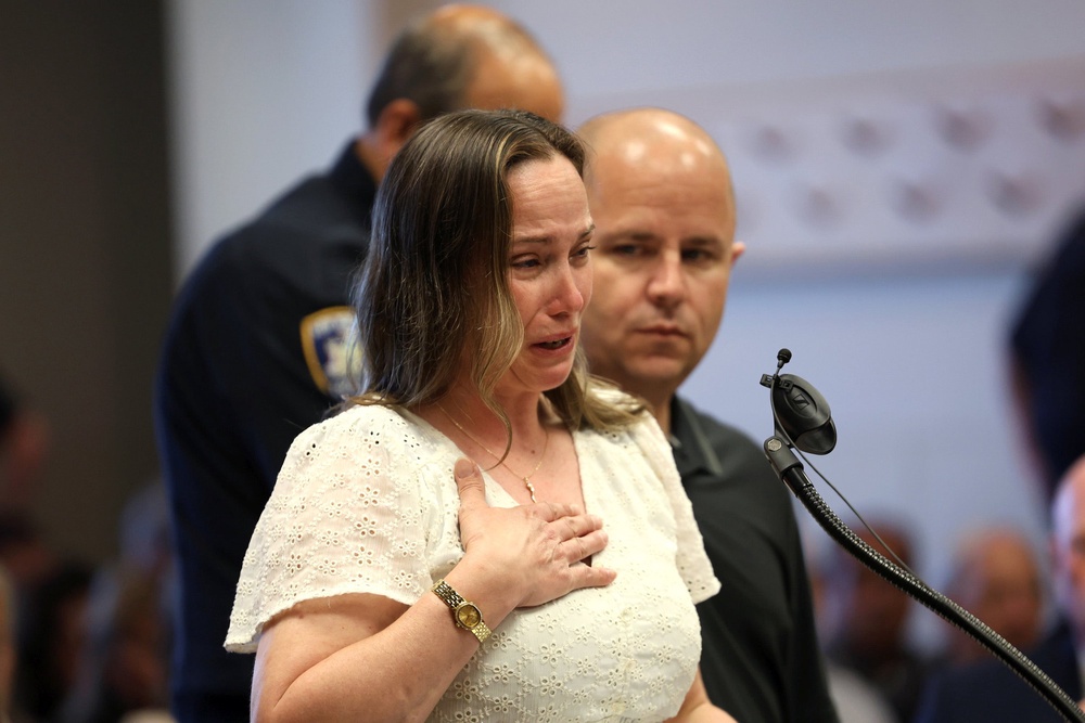 Melissa Cann, sister of Maureen Brainard-Barnes, speaks through her tears in court (Getty)