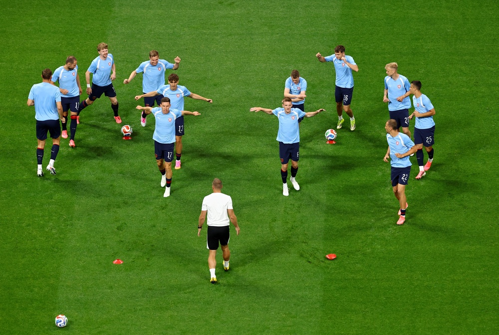  (Reuters)