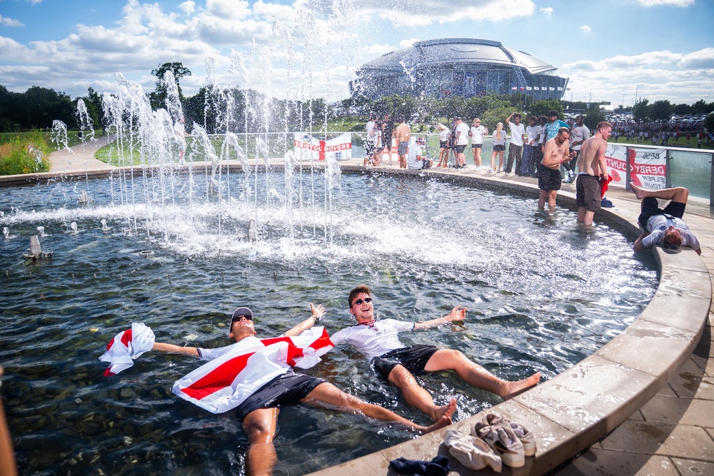 England fans celebrate victory at Texas Live! near the AT&T Stadium in Arlington, Texas (James Manning/PA) (PA Wire)