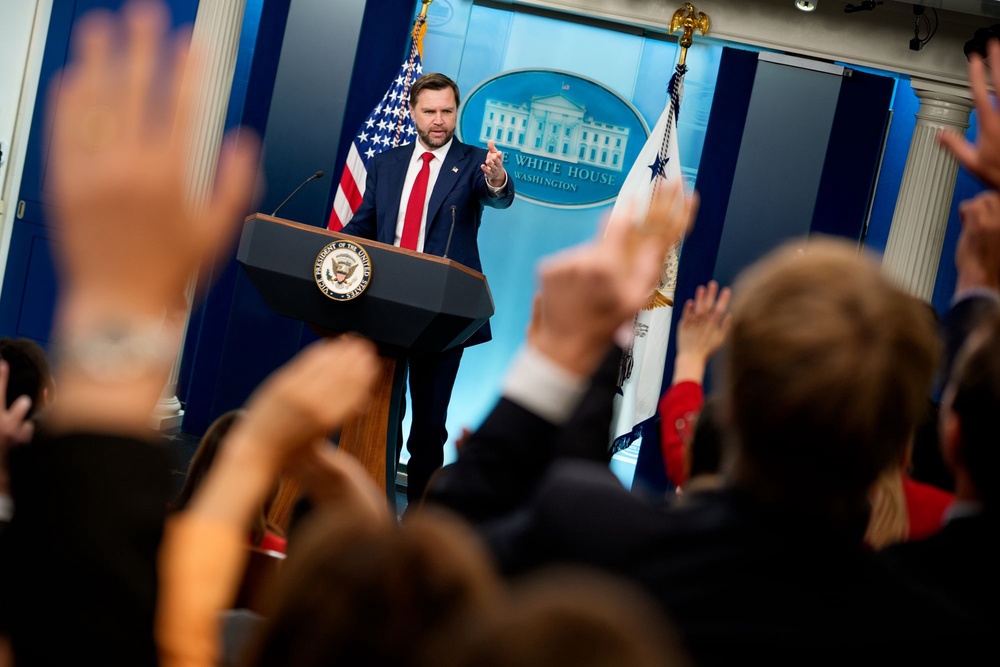 Vance also yelled ‘Praise Jesus!’ when asked about the Pope’s comments about the war with Iran ending (Getty Images)